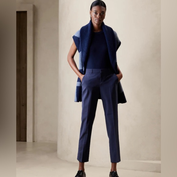 Banana Republic Navy Plaid Pant - Picture 2 of 5